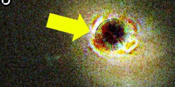 James Webb Telescope Found An Ancient Structure That Houses A Quasar Trio