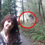 This Woman Had No Idea Why Her Photo Got So Much Attention Until She Zoomed In